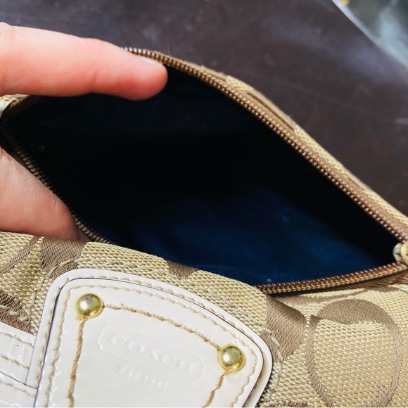 Coach Legacy Signature Flap Gigi Wristlet Bag Y2K 90s - Picture 7 of 7